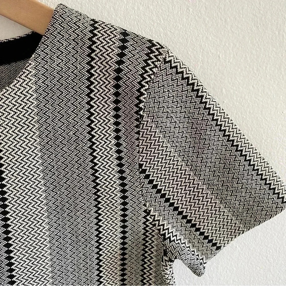 Theory Ferson B Matte Short-Sleeve Top Khaki/Black size P $265 - Picture 5 of 9